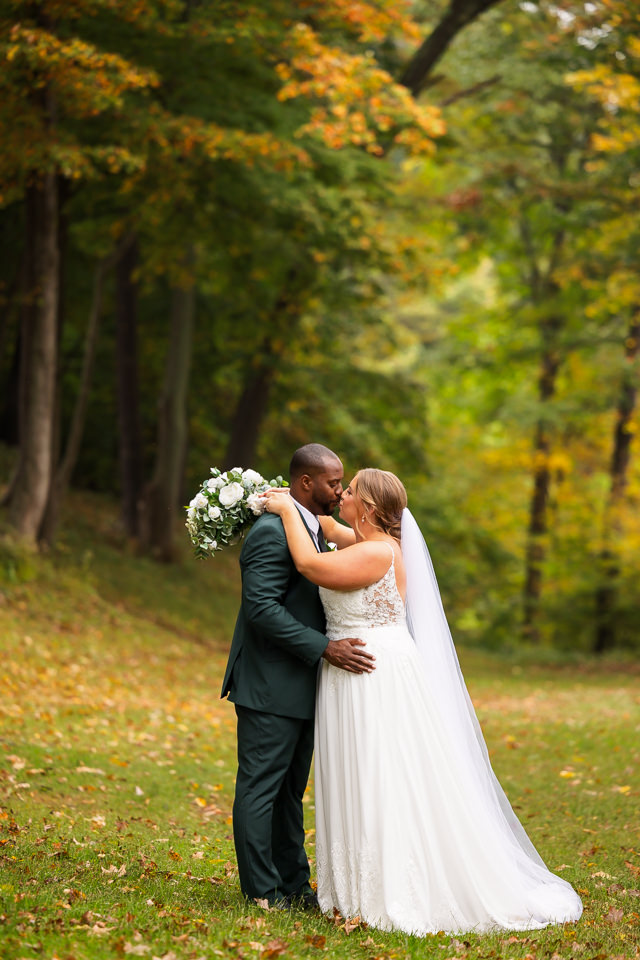 I &S: Fall Riverview Wedding